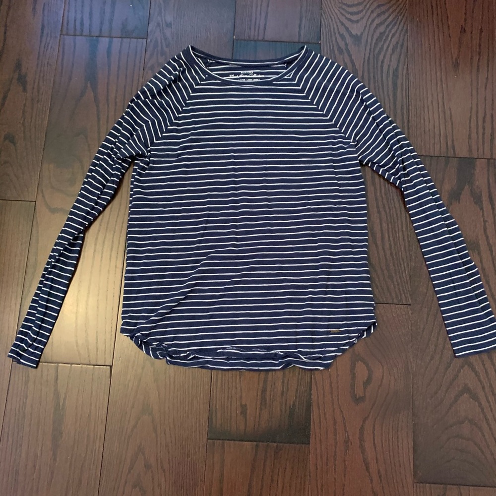 Hollister Must Have collection Shirt